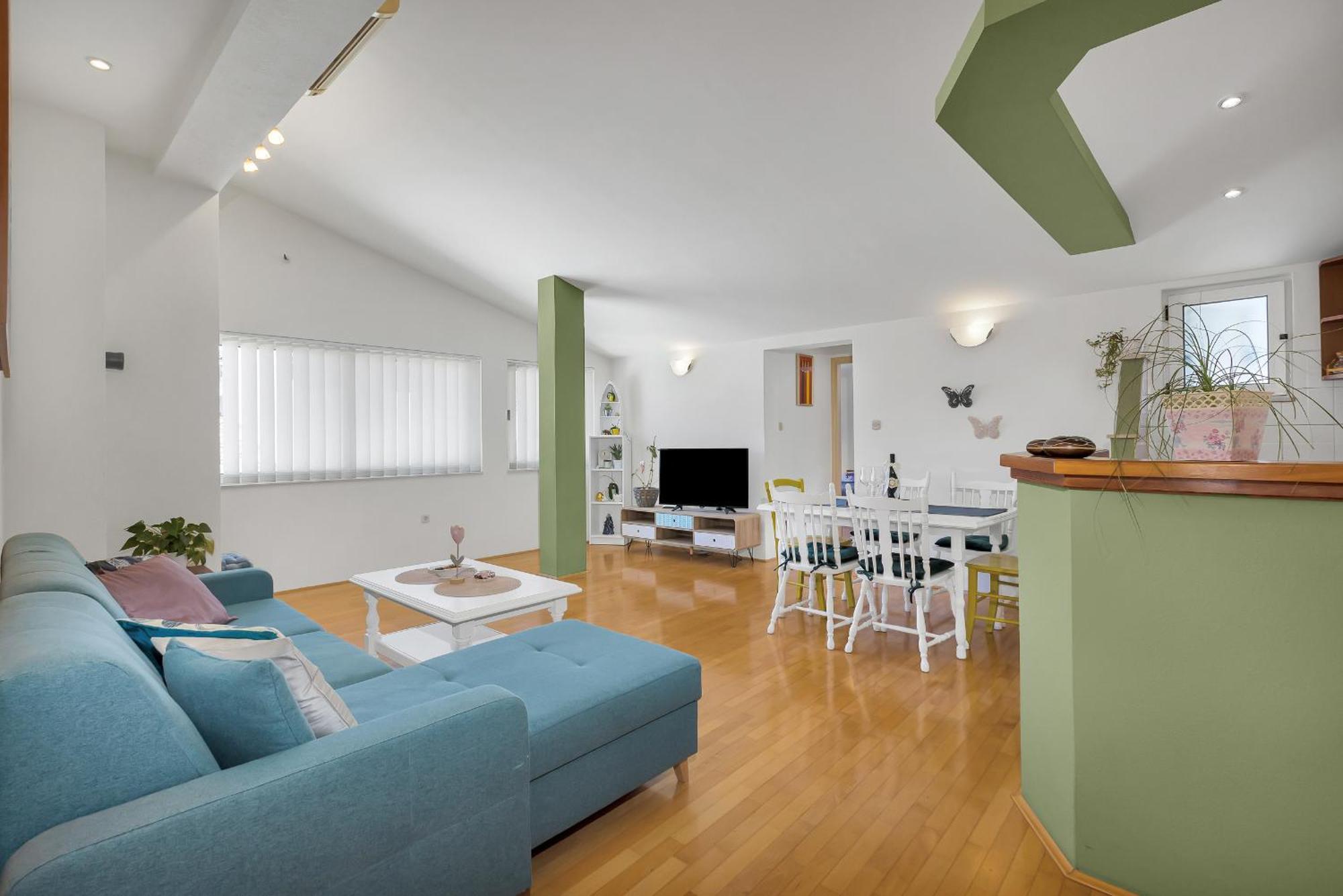 Apartman Klara 2 *